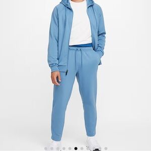 Nike Primary Fleece
Men's Dri-FIT UV Tapered Performance Pants